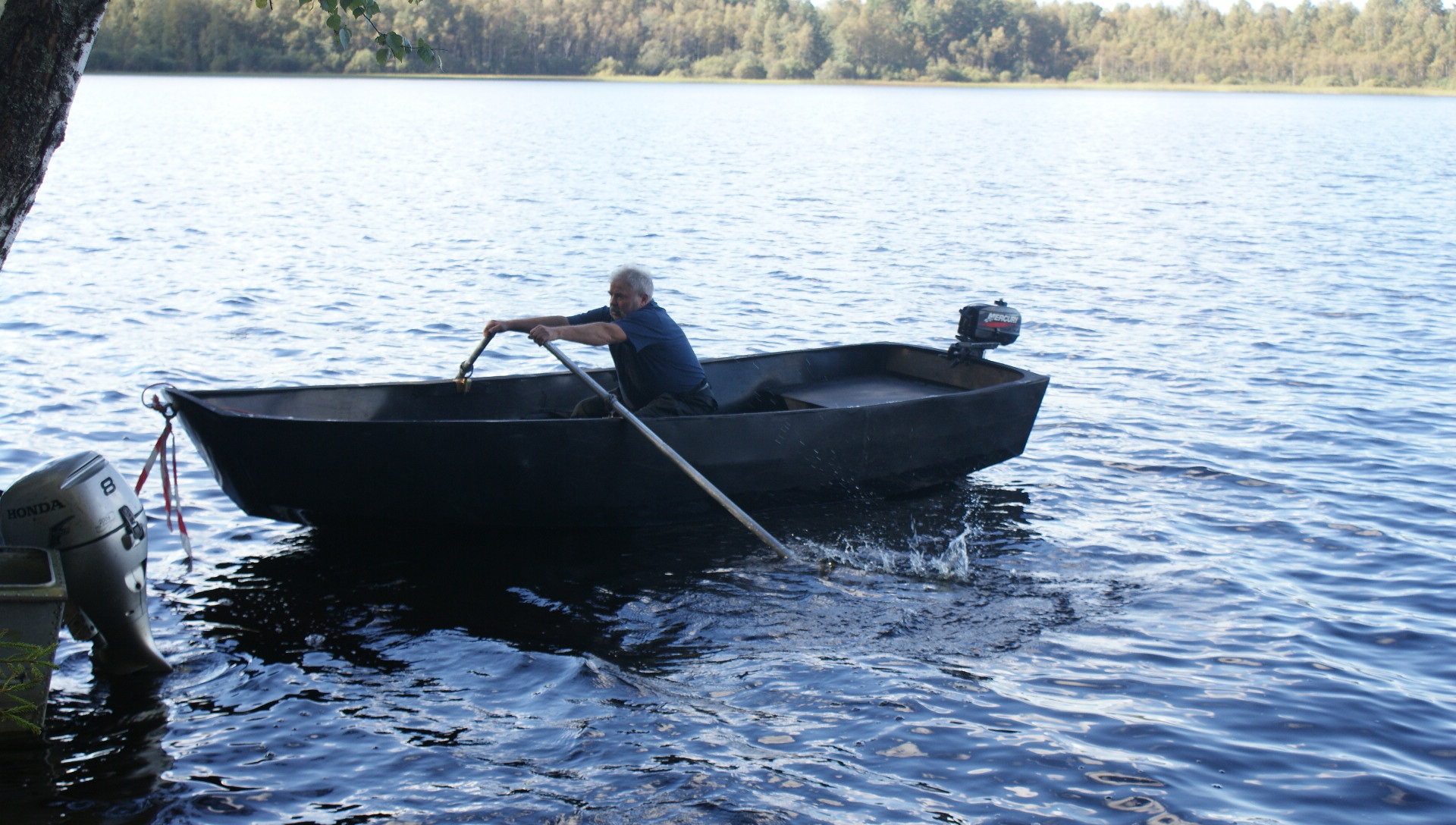 Лодка для рыбалки и водных прогулок из HDPE